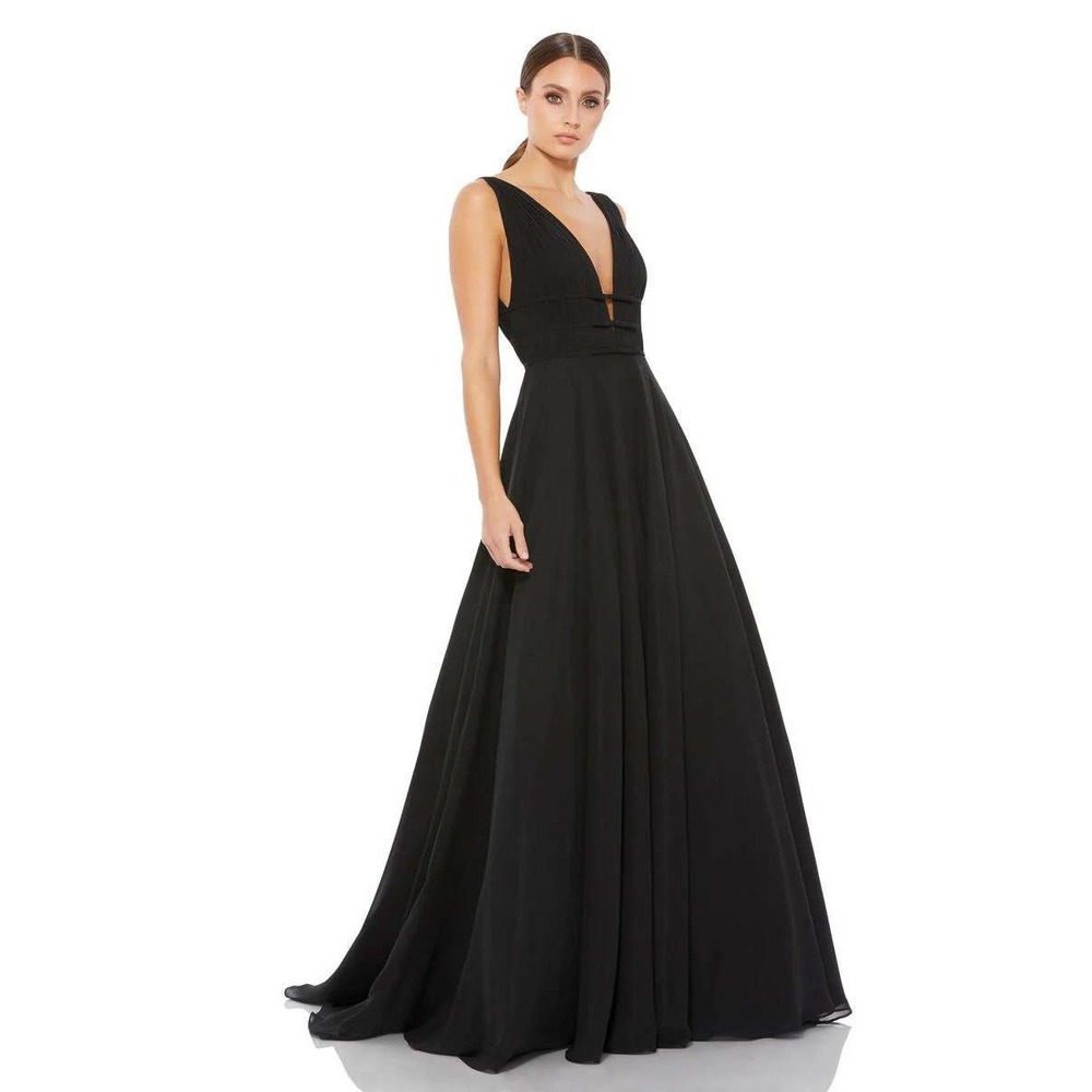 IEENA for Mac Duggal Black Deep V-Neck Pleated A-Line Gown Dress 26233i Size 12